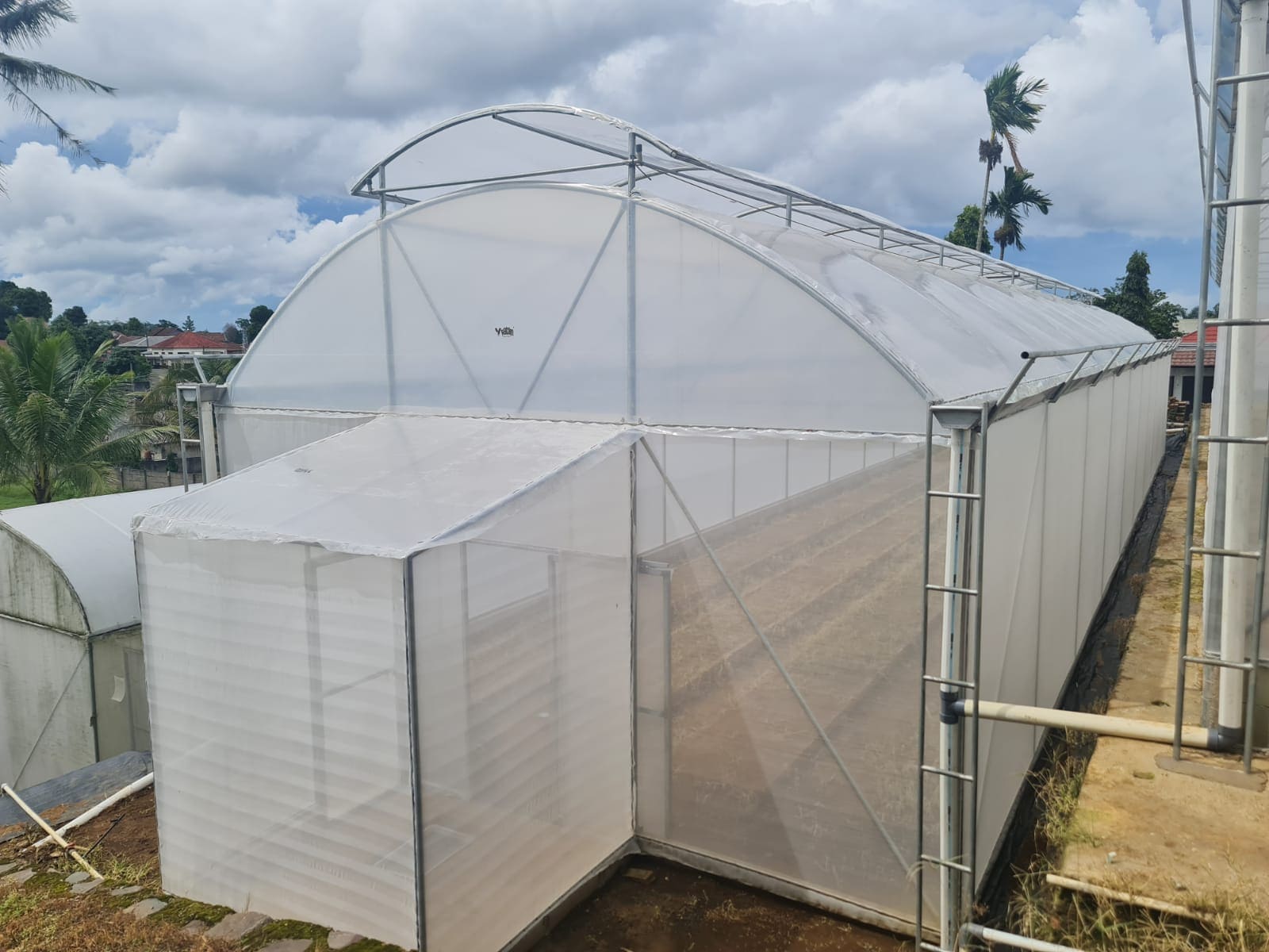 Tim Maharaja Mahmud Maghribi sedang melakukan survei